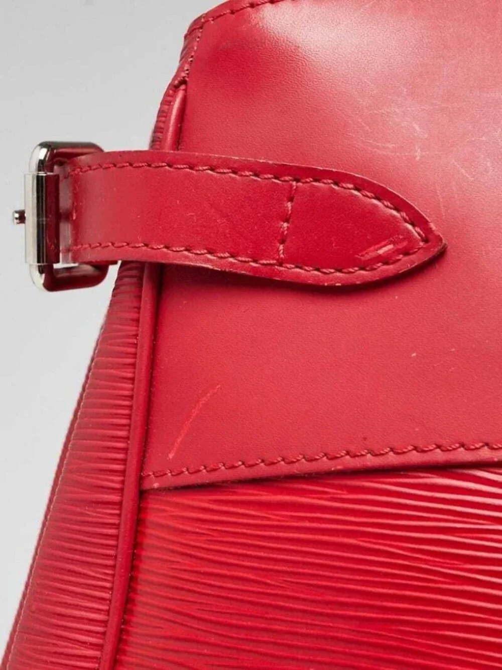 Louis Vuitton Rouge Epi Leather Passy GM Bag